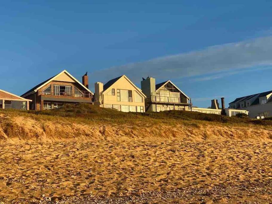 Baby Whale Bliss - Beachfront House วิทซันด์ ภายนอก รูปภาพ