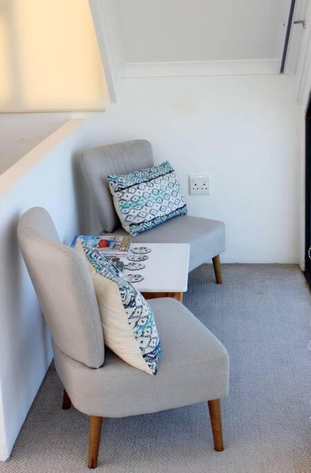 Baby Whale Bliss - Beachfront House วิทซันด์ ภายนอก รูปภาพ